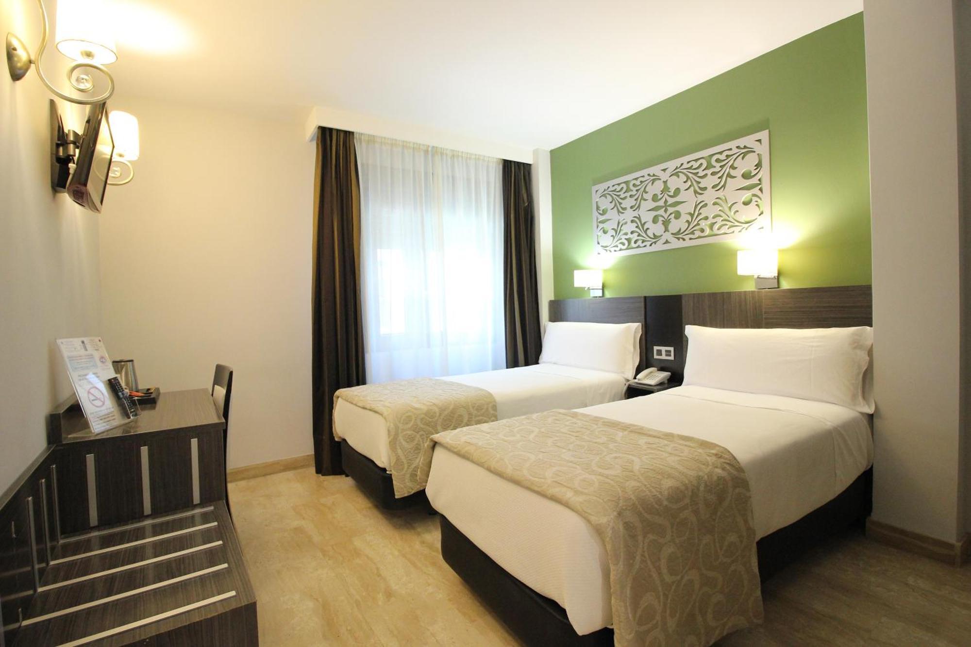 Hotel Venecia Seville Exterior photo